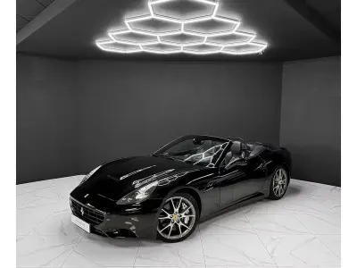 Gebraucht Ferrari California 460 PS (338 kW) 2010 Schwarz Cabrio