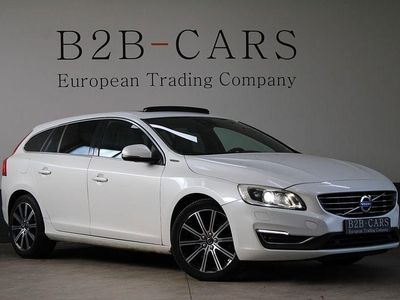 Gebraucht Volvo V60 288 PS (211 kW) 2015 Weiß Kombi