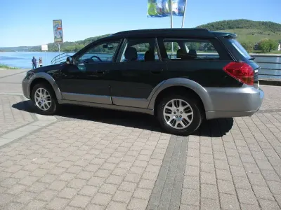 Begagnad Subaru Outback 165 HK (121 kW) 2004 Grön Kombi