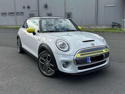 Second-hand Mini Cooper SE 135 kW (184 CP) 2020 Alb Hatchback