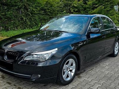 BMW 523