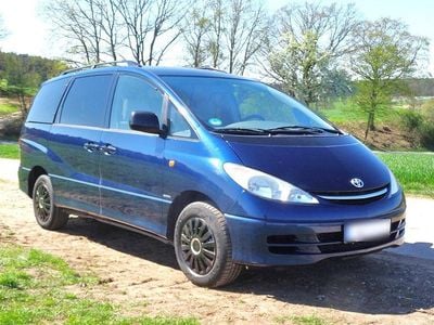 Second-hand Toyota Previa 156 CP (114 kW) 2002 Albastru Monovolum