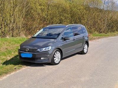 Brugt VW Touran Highline 150 HK (110 kW) 2017 Grå MPV