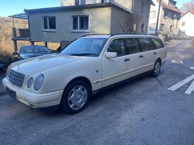 Gebraucht Mercedes E290 129 PS (94 kW) 1998 Beige Kombi