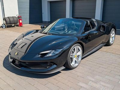 Neu Ferrari 296 829 PS (609 kW) 2025 Schwarz Cabrio