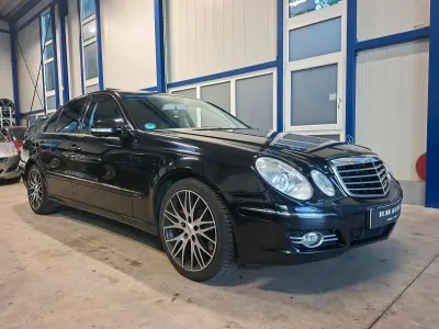 Gebraucht Mercedes E320 Sport 224 PS (164 kW) 2008 Schwarz Limousine