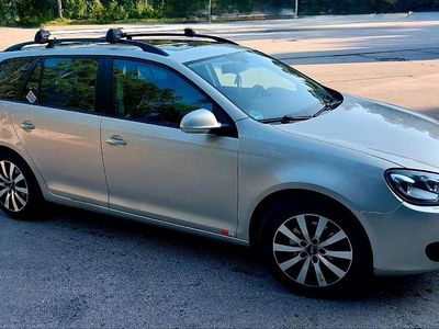 Silber Gebraucht 2010 VW Golf Kombi | 4.000 € (Guter Preis)