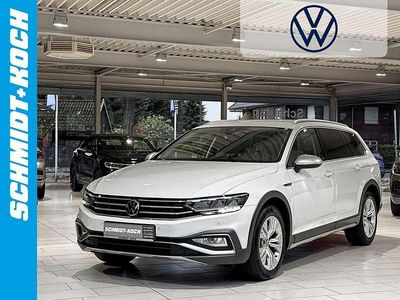 Gebraucht VW Passat Alltrack 200 PS (147 kW) 2023 Gletscherweiss (weiß) Kombi