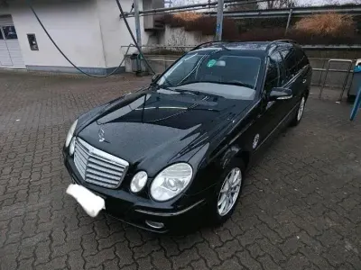 Gebraucht Mercedes E280 231 PS (169 kW) 2007 Schwarz Kombi