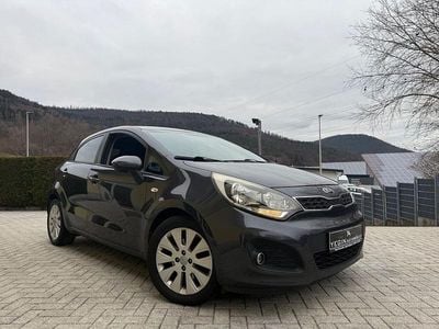 Gebraucht Kia Rio FIFA World Cup Edition 109 PS (80 kW) 2014 Grau Limousine