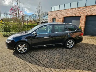 Gebraucht VW Golf VI Style 104 PS (76 kW) 2011 Schwarz Kombi