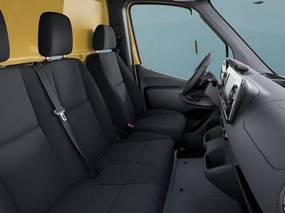 Nouă Mercedes E-Sprinter 100 kW (136 CP) 2026 Galben Van
