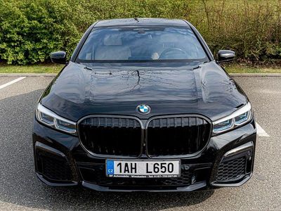 Usata BMW 750L M Sport 530 CV (389 kW) 2021 Nero Berlina