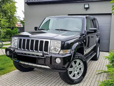 Gebraucht Jeep Commander Overland 218 PS (160 kW) 2010 Schwarz SUV