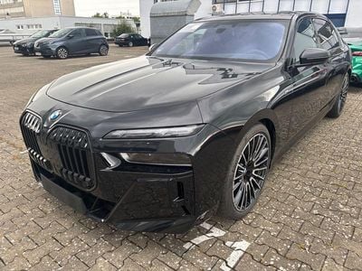 BMW 740