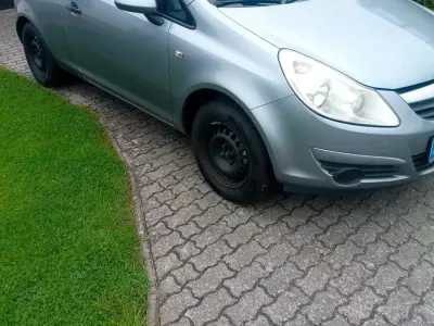 Gebraucht Opel Corsa 80 PS (58 kW) 2007 Grau Kleinwagen