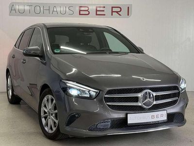 Gebraucht Mercedes B180 Business 116 PS (85 kW) 2020 Mountaingrau Van / Kleinbus