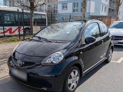 Gebraucht Toyota Aygo 68 PS (50 kW) 2008 Schwarz Kleinwagen