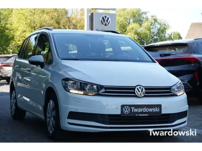 Gebraucht VW Touran Comfortline 116 PS (85 kW) 2020 Weiss Van / Kleinbus