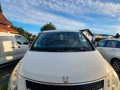 Hyundai H-1
