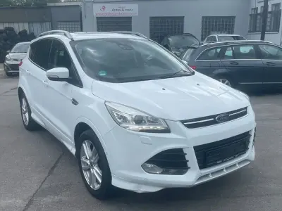 Używany Ford Kuga Individual 179 KM (131 kW) 2016 Biały SUV