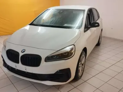 Gebraucht BMW 218 140 PS (102 kW) 2019 Alpin weiss Van / Kleinbus
