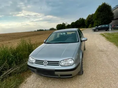 Gebraucht VW Golf IV 75 PS (55 kW) 2002 Beige Kleinwagen