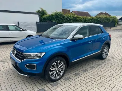 Gebraucht VW T-Roc Style 150 PS (110 kW) 2018 Blau SUV