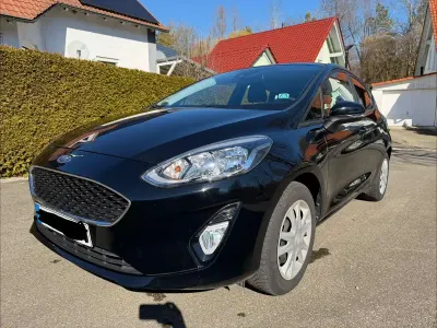Używany Ford Fiesta Cool & Connect 71 KM (52 kW) 2019 Czarny Hatchback