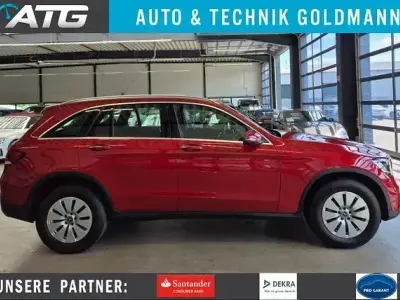 Gebraucht Mercedes GLC300 245 PS (180 kW) 2020 Rot SUV