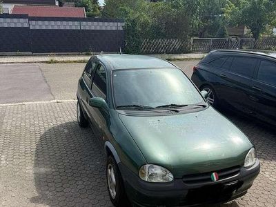 Gebraucht Opel Corsa Edition 65 PS (47 kW) 2000 Grün Kleinwagen