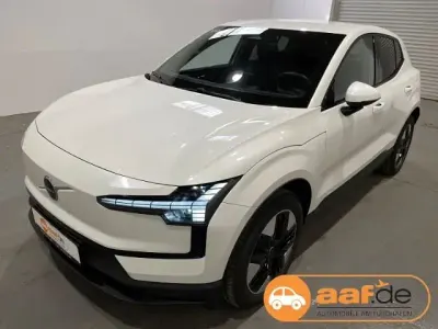 Gebraucht Volvo EX30 Core 200 kW (272 PS) 2024 Crystal white SUV