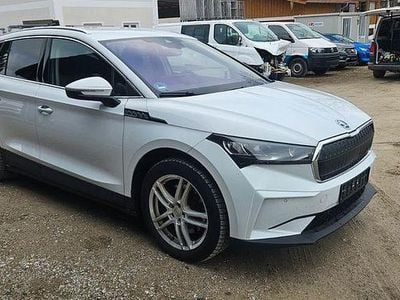 Gebraucht Skoda Enyaq iV Loft 150 kW (204 PS) 2021 Weiß SUV