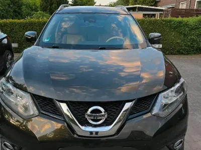 Gebraucht Nissan X-Trail Tekna 131 PS (96 kW) 2015 Grün SUV