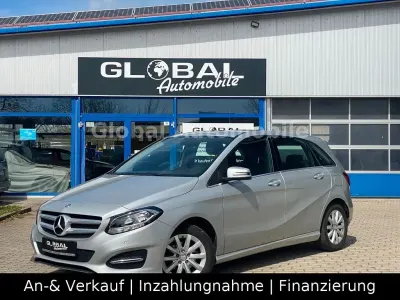 Gebraucht Mercedes B180 109 PS (80 kW) 2015 Silber Kleinwagen