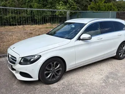Gebraucht Mercedes C200 136 PS (100 kW) 2018 Weiß Kombi