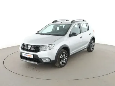 Gebraucht Dacia Sandero Celebration 90 PS (66 kW) 2018 Silber Limousine