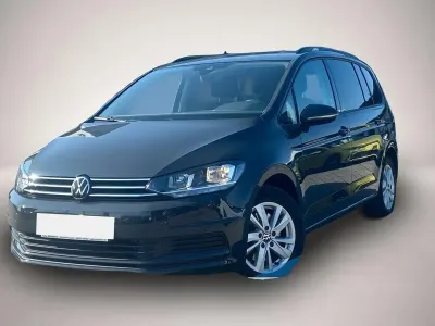 Gebraucht VW Touran Comfortline 150 PS (110 kW) 2023 Manufacturer Van / Kleinbus
