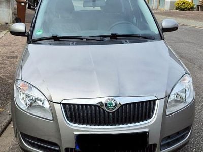 Beige Gebraucht 2009 Skoda Roomster Van / Kleinbus | 3.700 € (Fairer Preis)