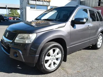 Gebraucht Suzuki Grand Vitara 169 PS (124 kW) 2010 Grau SUV