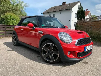 Gebraucht Mini Cooper S Cabriolet 184 PS (135 kW) 2012 Rot Cabrio
