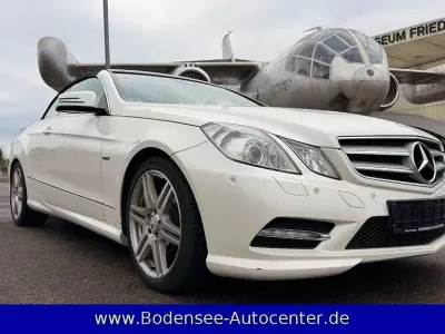 Usata Mercedes E350 AMG line 265 CV (194 kW) 2012 Bianco Cabrio
