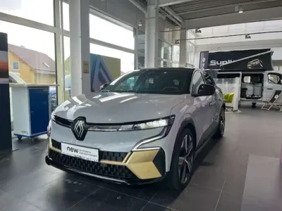 Gebraucht Renault Megane E-Tech Iconic 160 kW (218 PS) 2023 Rafalegrau, dach in Limousine