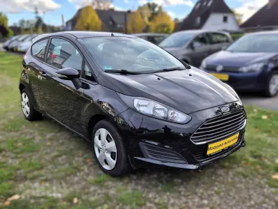 Gebraucht Ford Fiesta Trend 80 PS (58 kW) 2013 Schwarz Kleinwagen