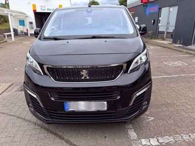 Peugeot Traveller