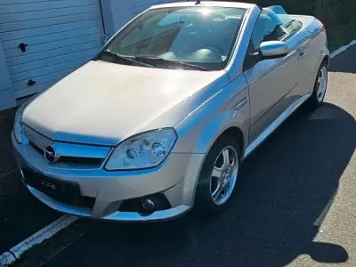 Occasion Opel Tigra 90 ch (66 kW) 2005 Argent Cabriolet