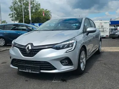 Gebraucht Renault Clio V Business 91 PS (66 kW) 2021 Grau Limousine