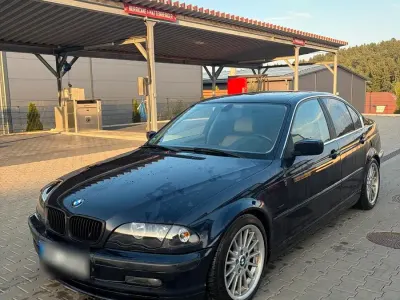 Gebraucht BMW 330 184 PS (135 kW) 2000 Blau Limousine