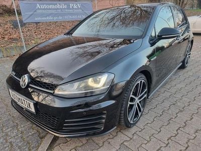 Gebraucht VW Golf VII GTD 184 PS (135 kW) 2015 Deep black perleffekt Limousine