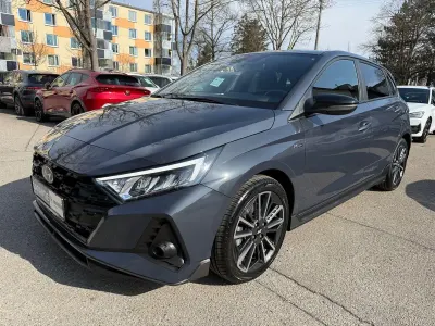 Gebraucht Hyundai i20 N Line 120 PS (88 kW) 2023 Aurora gray Kleinwagen